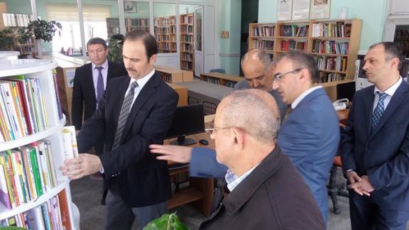 Kaymakamımızın İlçe Halk Kütüphanesini Ziyareti