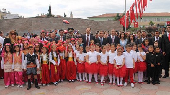 23 Nisan Ulusal Egemenlik ve Çocuk Bayramı Coşkuyla Kutlandı