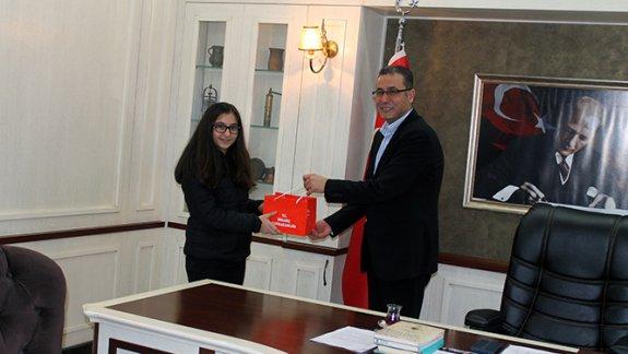 Hazal BİLGİN, Bigadiç ve Türkiye birincisi oldu.