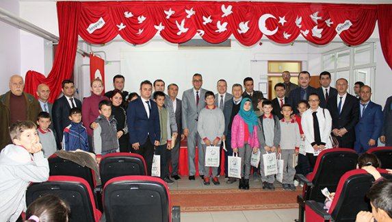 Kaymakamımız Sayın Altuğ ÇAĞLAR ve Belediye Başkanı Sayın İsmail AVCU Yağcılar Yatılı Bölge Ortaokulunu Ziyaret Etti