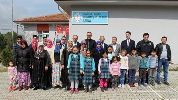 Kaymakamımız Sayın Altuğ ÇAĞLAR ve Belediye Başkanı Sayın İsmail AVCU Değirmenli Şehit Erol Çelik İlkokulunu Ziyaret Etti