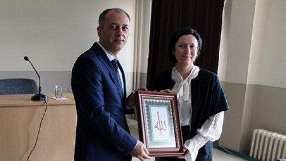 Doç. Dr. Sevinç MERT UYANGÖR Öğrencilerimizle Söyleşi, Öğretmenlerimizle Seminer Düzenledi.