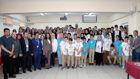 Yunus Emre İmam Hatip Ortaokulunda TÜBİTAK 4006 Bilim Fuarları