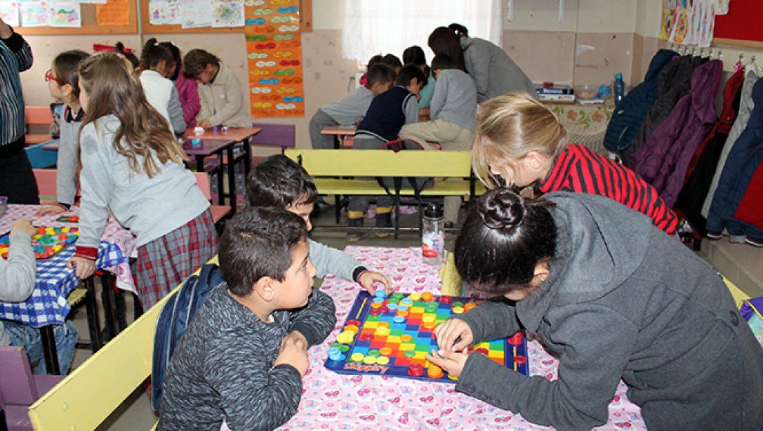 ZEKA OYUNLARI BİGADİÇ’İ GEZİYOR