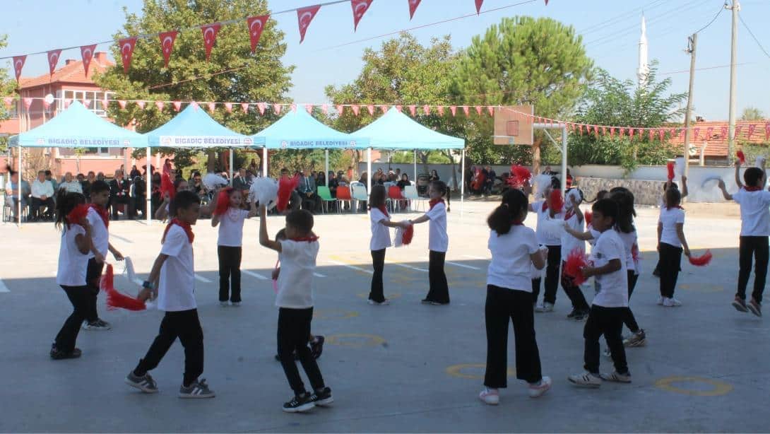 Fatih İlkokulu'nda İlköğretim Haftası Coşkusu